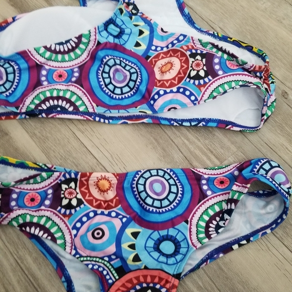 Bathing suit - Picture 2 of 2